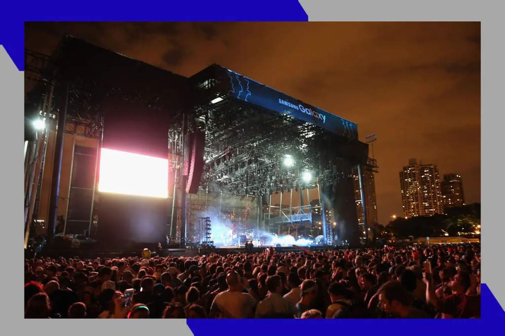 Suasana kemeriahan festival musik tahunan Lollapalooza di Grant Park, Chicago.
